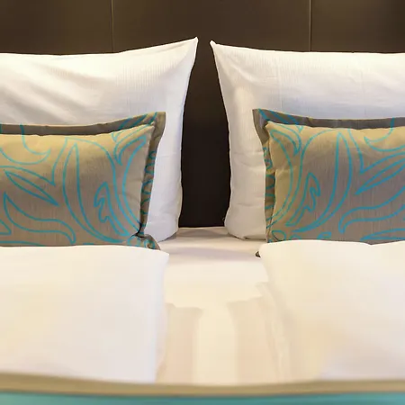 One Muenchen-olympia Gate 3*