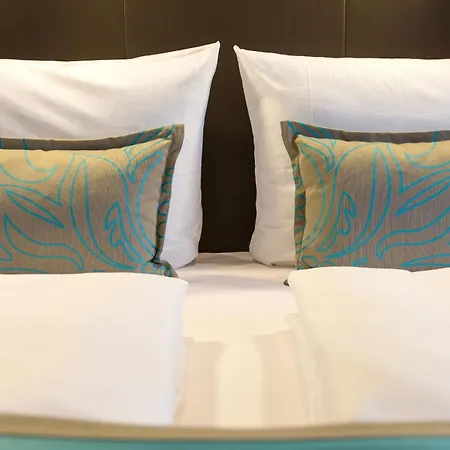 Hotel One München-olympia Gate 3*